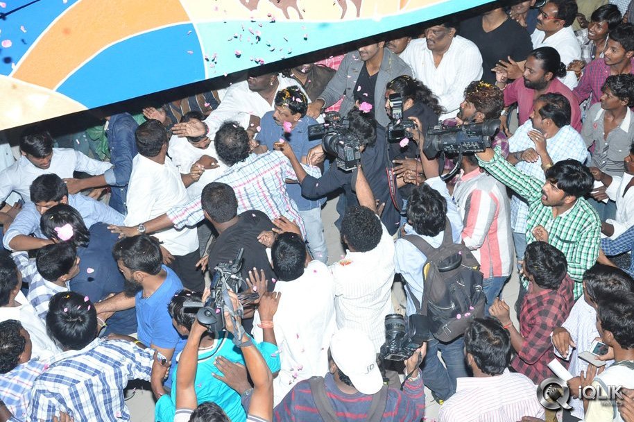 Rowdy-Movie-Pressmeet-at-Mallikarjuna-Theatre
